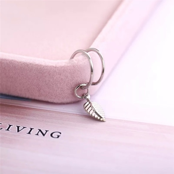 Boho Minimalist Leaf Ear Cuff/Fake No-Pierce Clip - Picture 2 of 11